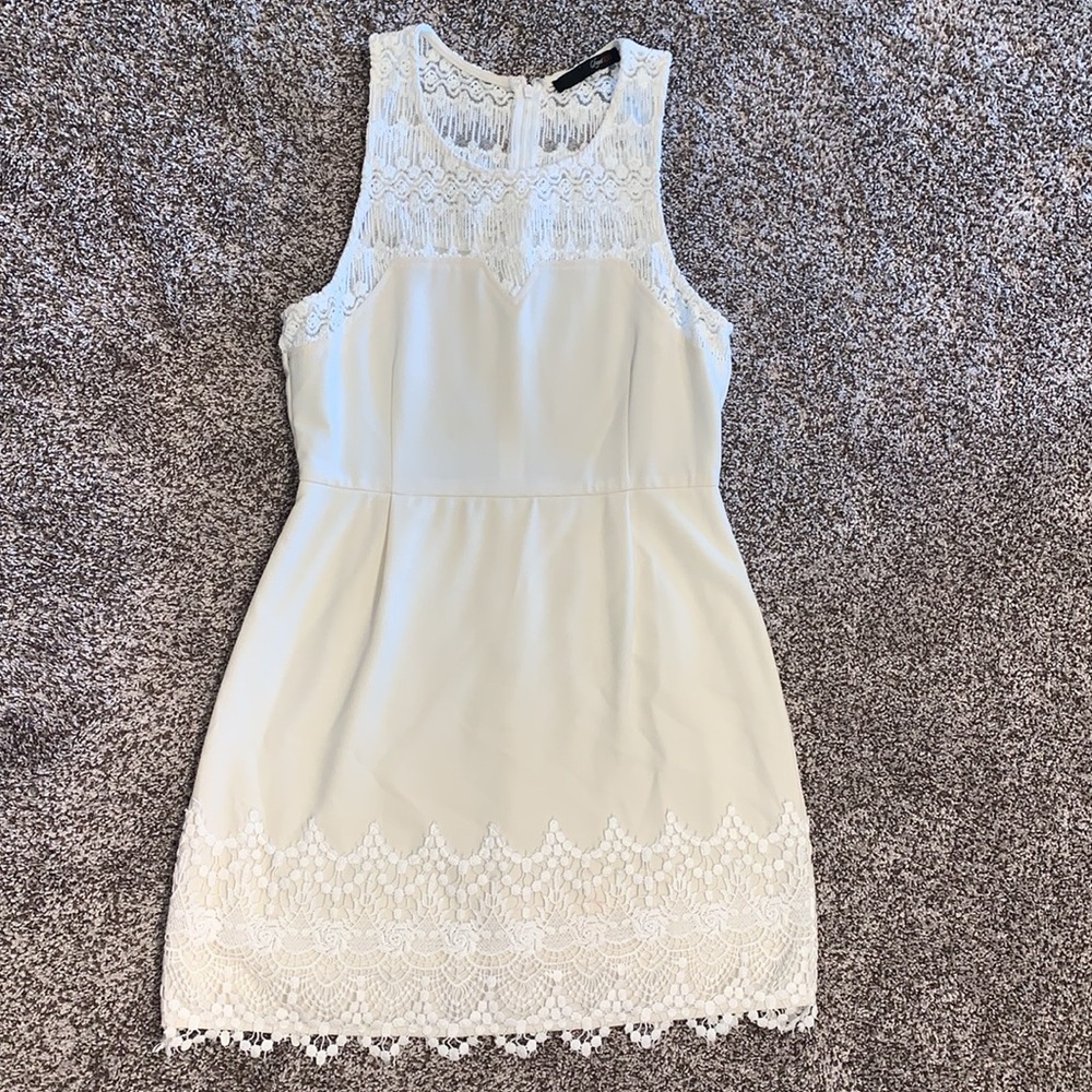Cream colored dress with lace, Sugarlips sz Large